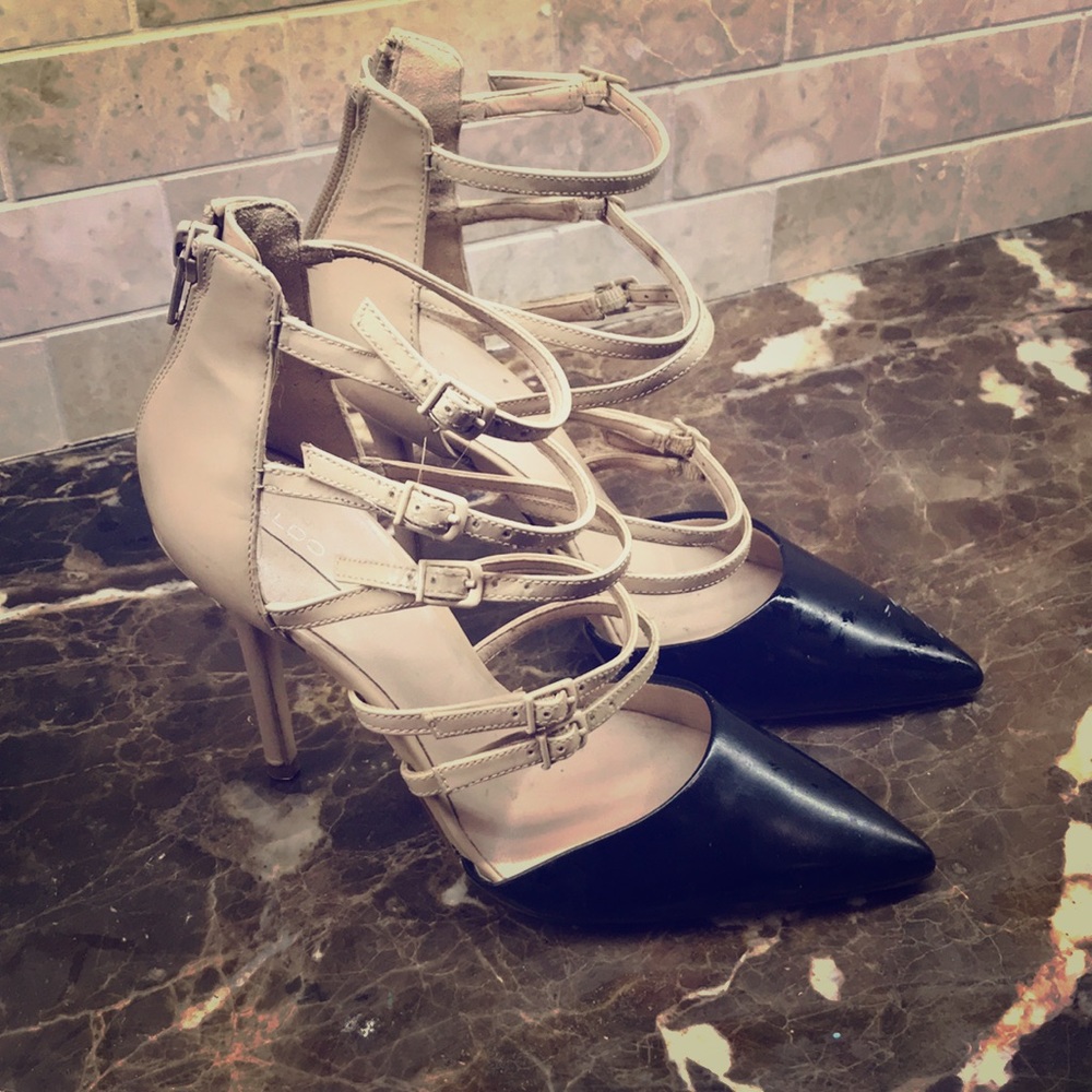 Also strap pumps